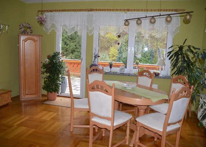 Semesterbostad Linde Am Blessberg Schirnrod